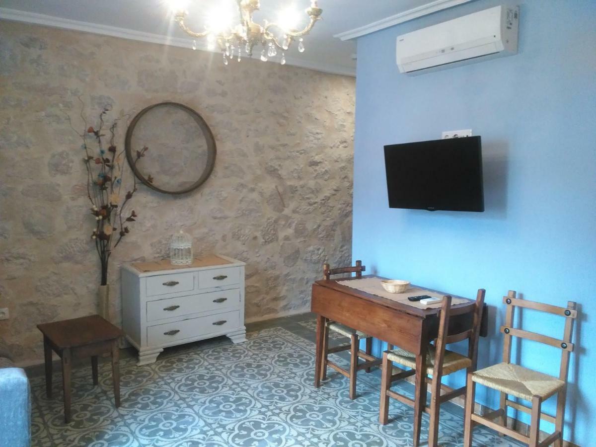 Apartamentos Calanda Bagian luar foto